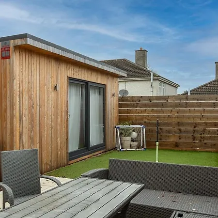 Penzion Guestready - Quiet Retreat In Suburbs Dublin